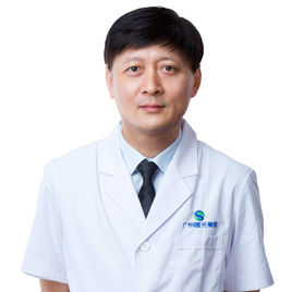 廣州曙光隆鼻醫生哪個好？蔣思軍和劉杰偉選哪個？