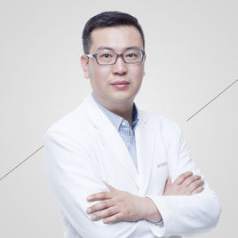 北京張立彬、李京霖、任學會、王明利、張準哪個醫生做大腿抽脂好？
