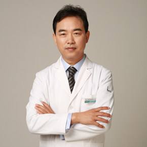 國內(nèi)高難度鼻修復(fù)專家有哪些？收費多少？